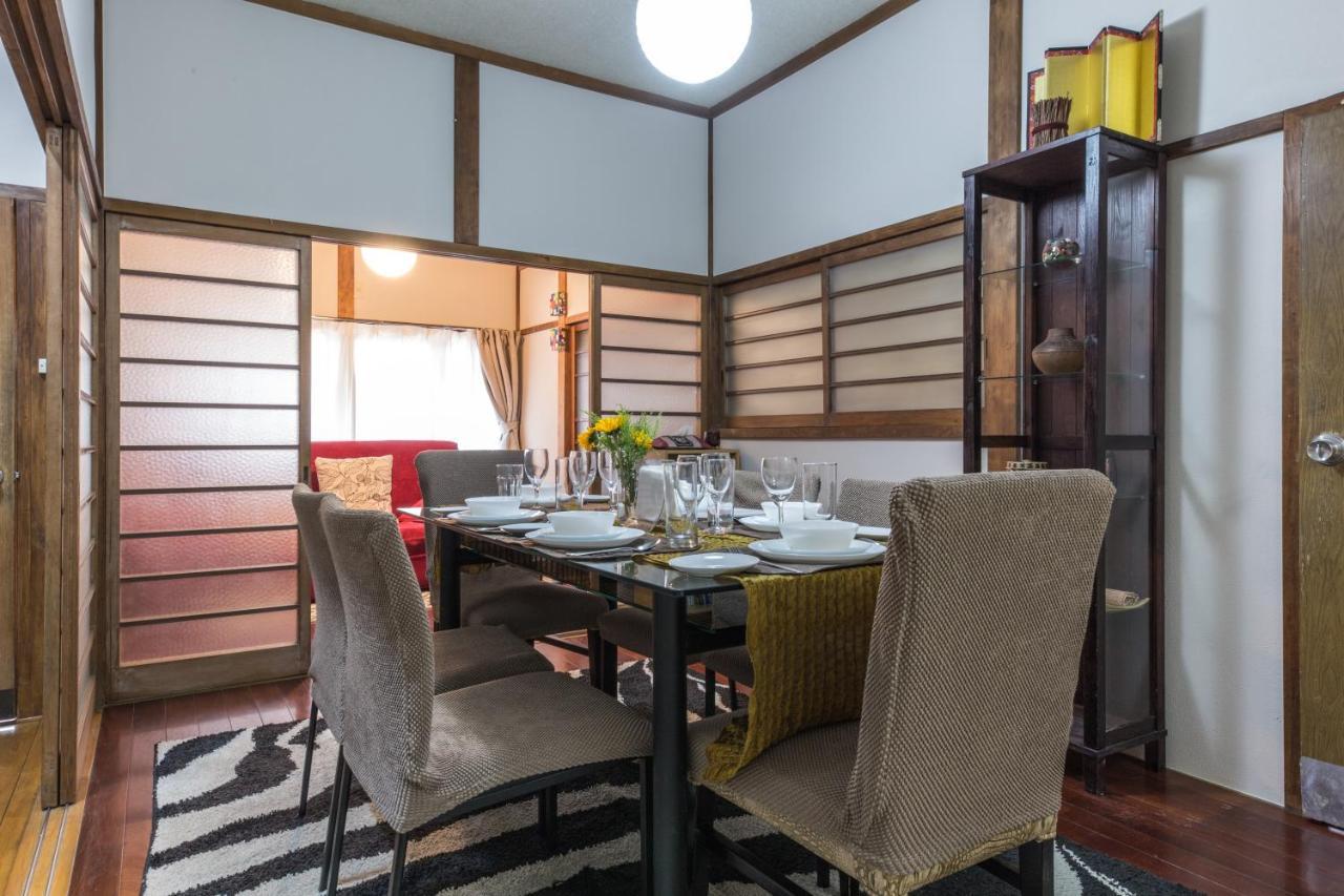 Samurai House - Large Family House, West Shinjuku Tokio