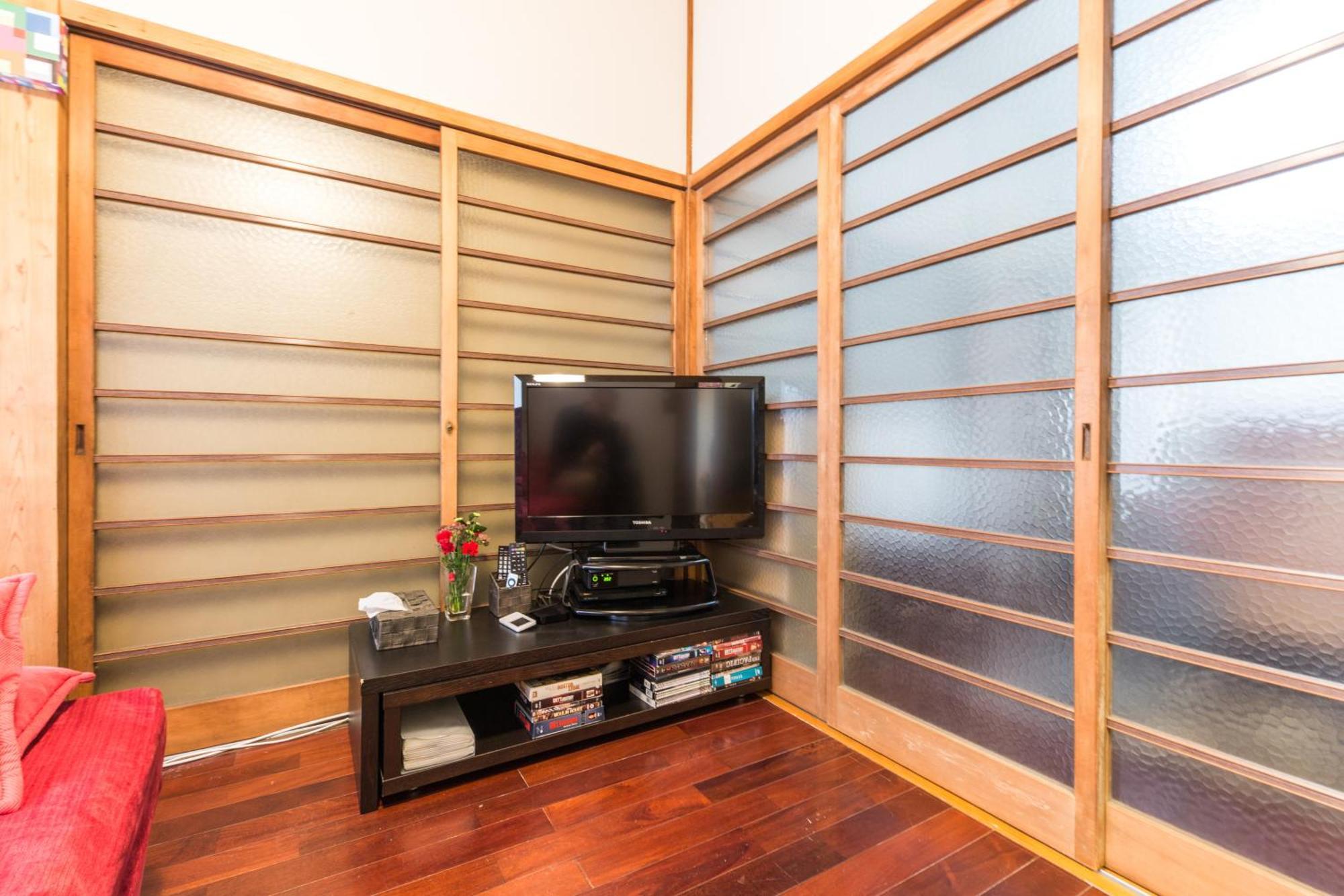 Samurai House - Large Family House, West Shinjuku *